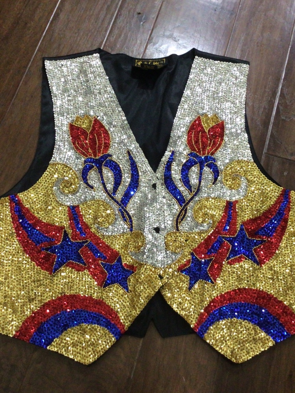 Vintage Bali Chic sequined vest. Size XL.  Great for  4th of July. Great shape